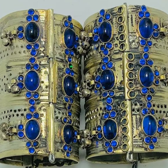 Single Blue Stone Boho Cuff Bracelet: Antique Tribal Jewelry - Picture 2 of 7